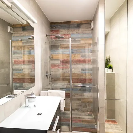 아파트 Lucky 13 *